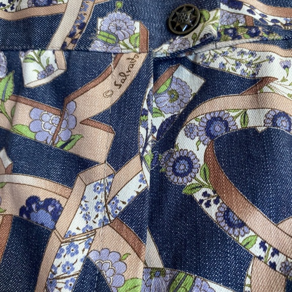 Custom-made capris using Ferragamo fabric - Picture 5 of 5